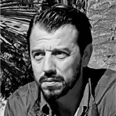 Eduardo Flores
